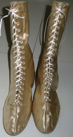 M5M 1860-70 silk Lace up shoes